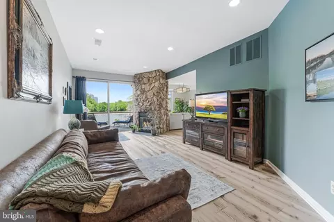 11302 Harbor Ct #1302, Reston, VA 20191 photo 25