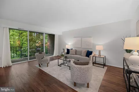 1556 Northgate Sq #12B, Reston, VA 20190