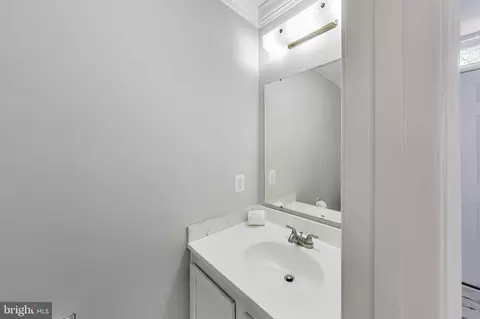8017 Revenna Ln, Springfield, VA 22153 photo 10