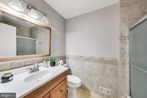 8017 Revenna Ln, Springfield, VA 22153 photo 20