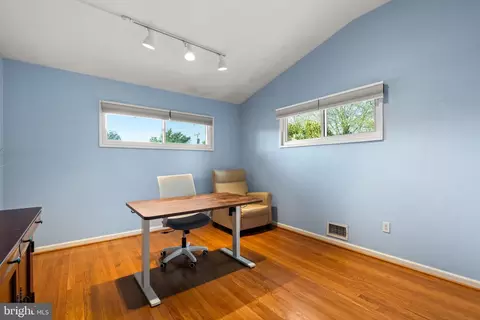 6821 Old Chesterbrook Rd, Mclean, VA 22101 photo 16