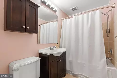 6821 Old Chesterbrook Rd, Mclean, VA 22101 photo 21