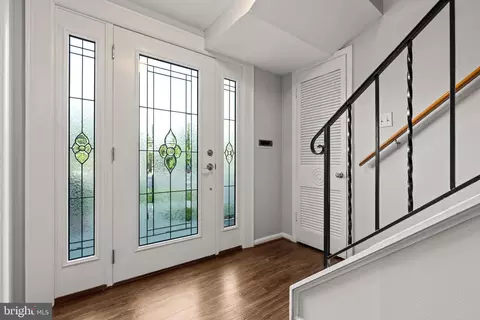 6821 Old Chesterbrook Rd, Mclean, VA 22101 photo 3
