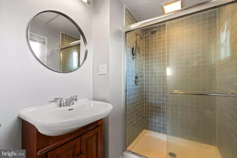 6821 Old Chesterbrook Rd, Mclean, VA 22101 photo 18