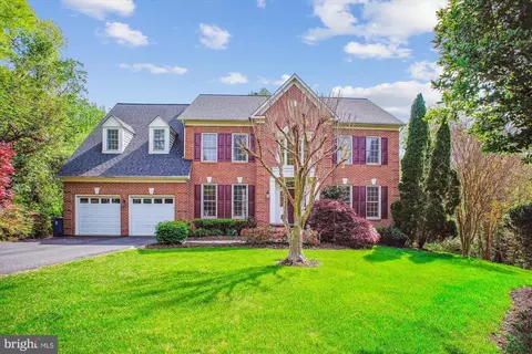 6626 Byrns Pl, Mclean, VA 22101