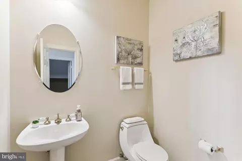 6626 Byrns Pl, Mclean, VA 22101 photo 21