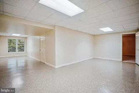 6626 Byrns Pl, Mclean, VA 22101 photo 40