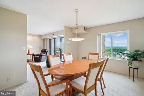 Dining - 8380 Greensboro Dr #1012, Mclean, VA 22102 photo 2 of 2
