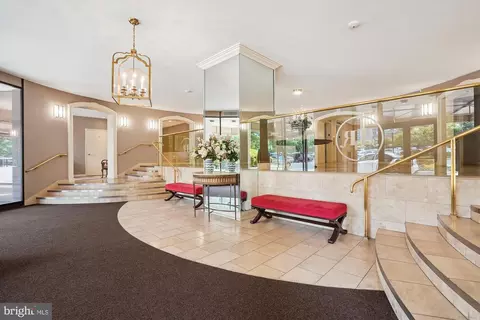 Entry Way - 8380 Greensboro Dr #1012, Mclean, VA 22102 photo 1 of 8