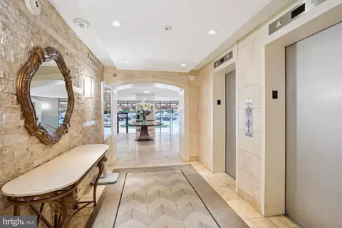 Entry Way - 8380 Greensboro Dr #1012, Mclean, VA 22102 photo 5 of 8