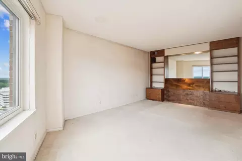 Living - 8380 Greensboro Dr #1012, Mclean, VA 22102 photo 5 of 5