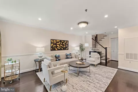 1641 International Dr #TH-20, Mclean, VA 22102 photo 5