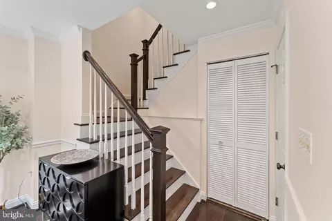 1641 International Dr #TH-20, Mclean, VA 22102 photo 21