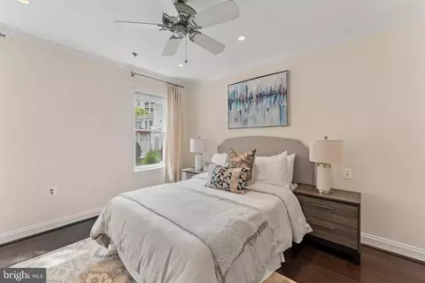 1641 International Dr #TH-20, Mclean, VA 22102 photo 31