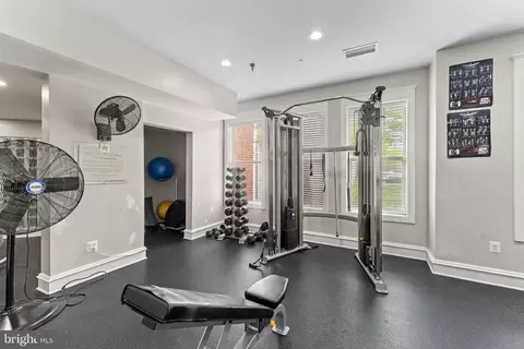 1641 International Dr #TH-20, Mclean, VA 22102 photo 47