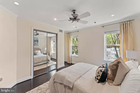 1641 International Dr #TH-20, Mclean, VA 22102 photo 34