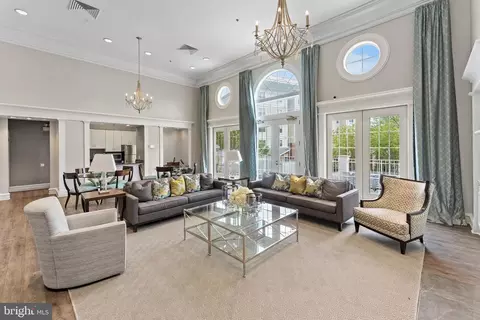 1641 International Dr #TH-20, Mclean, VA 22102 photo 40