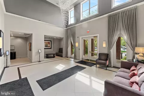 1641 International Dr #TH-20, Mclean, VA 22102 photo 49