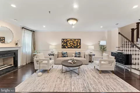 1641 International Dr #TH-20, Mclean, VA 22102 photo 6
