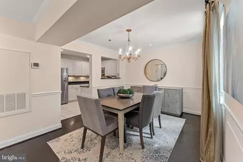 1641 International Dr #TH-20, Mclean, VA 22102 photo 12