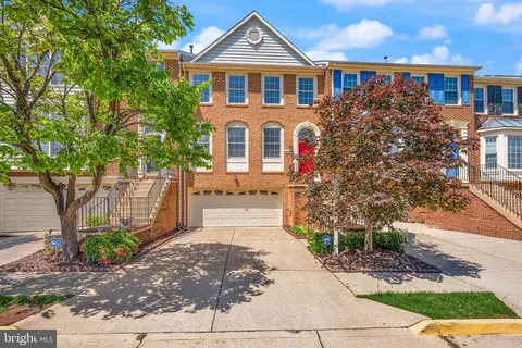 6256 Harbin Dr, Alexandria, VA 22310
