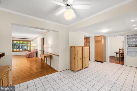 Entry Way - 8220 Smithfield Ave, Springfield, VA 22152 photo 5 of 6