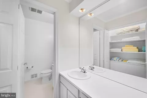 Bath - 8220 Smithfield Ave, Springfield, VA 22152 photo 2 of 7