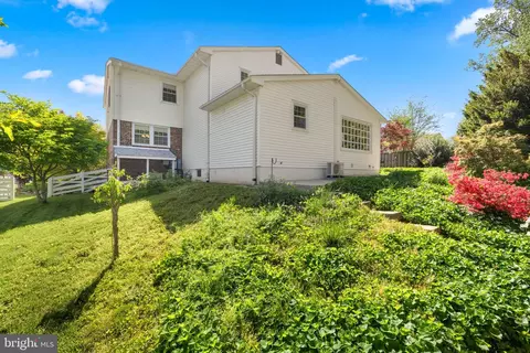 Exterior - 8220 Smithfield Ave, Springfield, VA 22152 photo 13 of 16