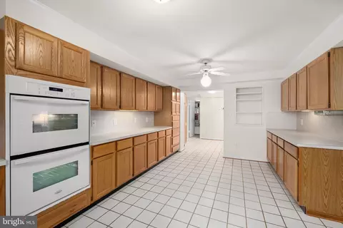 Entry Way - 8220 Smithfield Ave, Springfield, VA 22152 photo 6 of 6