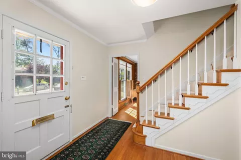 Entry Way - 8220 Smithfield Ave, Springfield, VA 22152 photo 2 of 6