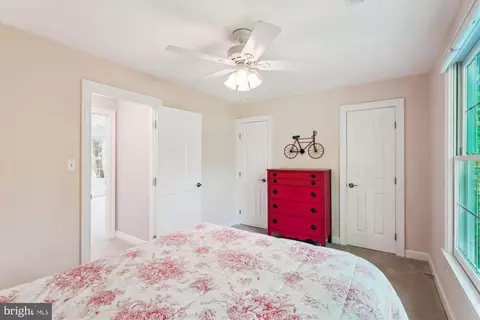 9012 Avis Ct, Vienna, VA 22182 photo 35