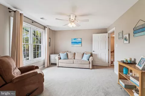 9012 Avis Ct, Vienna, VA 22182 photo 22