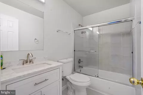 2639 Iron Forge Rd, Herndon, VA 20171 photo 33