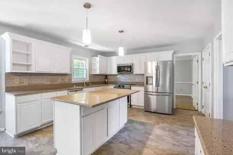 2639 Iron Forge Rd, Herndon, VA 20171 photo 10