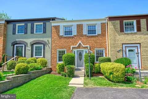 14836 Palmerston Sq, Centreville, VA 20120