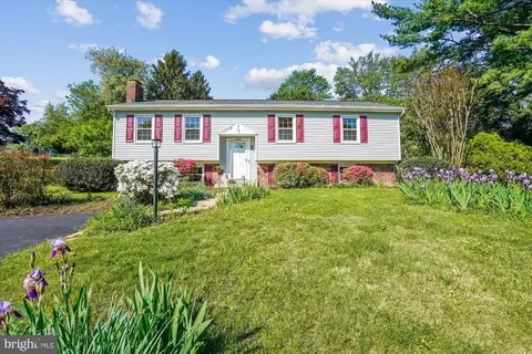 4509 Dartmoor Ln, Alexandria, VA 22310