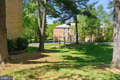 7651 Tremayne Pl #207, Mclean, VA 22102 photo 31