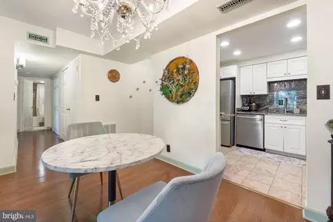 7651 Tremayne Pl #207, Mclean, VA 22102 photo 12
