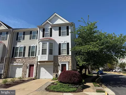 6980 Cromarty Dr, Alexandria, VA 22315