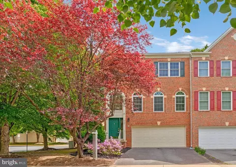 4151 Vernoy Hills Rd, Fairfax, VA 22033