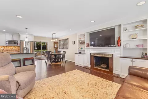 7604 Hogarth St, Springfield, VA 22151 photo 9