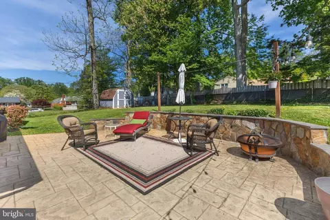 7604 Hogarth St, Springfield, VA 22151 photo 2