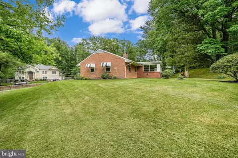 Exterior - 7417 Hastings St, Springfield, VA 22150 photo 2 of 4