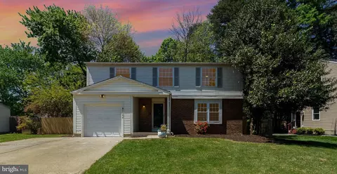 7104 Kinsdale Ct, Springfield, VA 22150