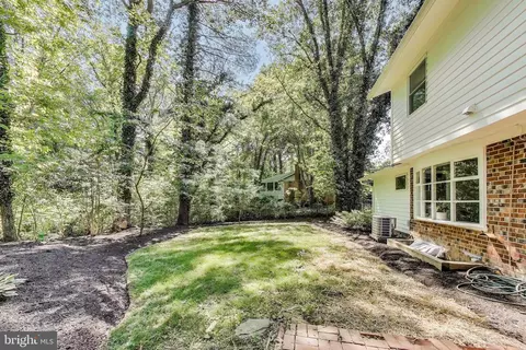 8513 Parliament Dr, Springfield, VA 22151 photo 35