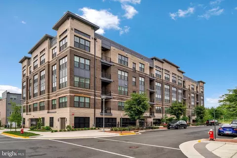 2320 Field Point Rd #4-405, Herndon, VA 20171