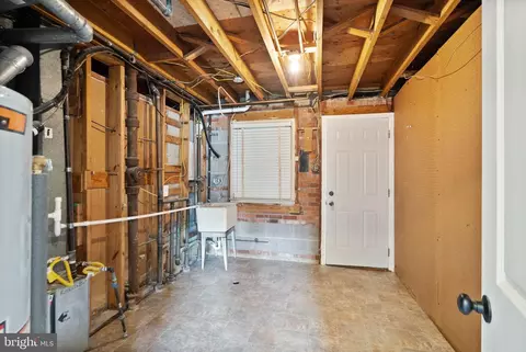 4010 Mapleton Dr, Chantilly, VA 20151 photo 28