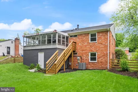 4010 Mapleton Dr, Chantilly, VA 20151 photo 29