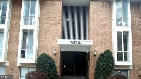 2624 Redcoat Dr #2C, Alexandria, VA 22303