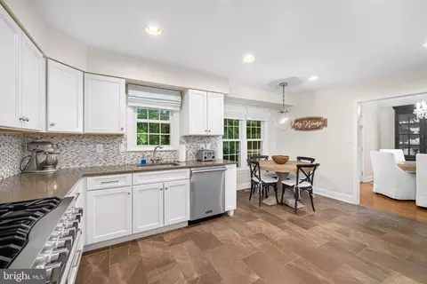 Kitchen - 9206 Northedge Dr, Springfield, VA 22153 photo 5 of 5